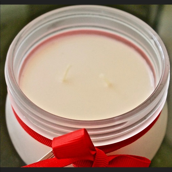 DW HOME CANDLE SPARKLING MINT RICHLY SCENTED NEW - Picture 2 of 4